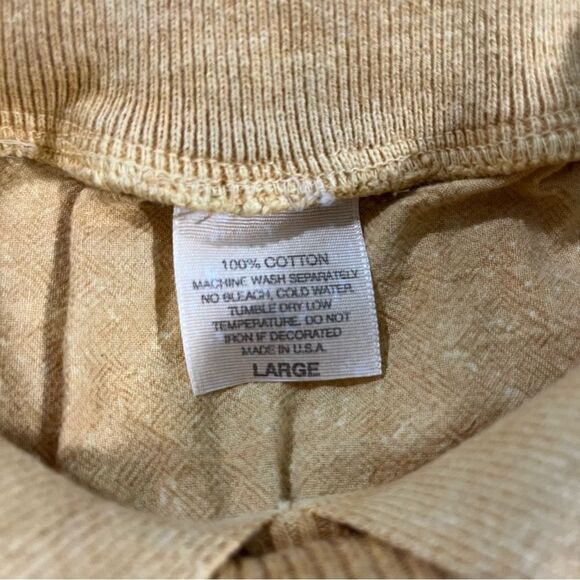 Lifestyles pull over shirt, long sleeve, scorpions on back, lightweight fabric. - Picture 9 of 9